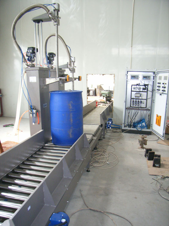 Automatic 200L plastic barrel filling line