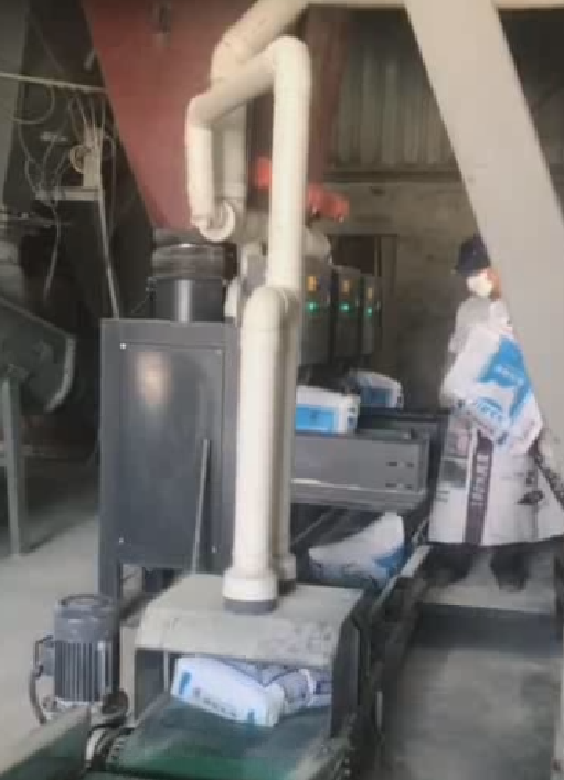 1563590223960371.png 液體灌裝機(jī),稱重灌裝機(jī),定量灌裝機(jī)