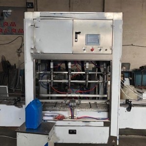 9L香蕉水灌裝機(jī) 自動夾蓋灌裝機(jī)