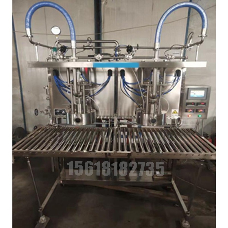 新型BIB無(wú)菌灌裝機(jī)